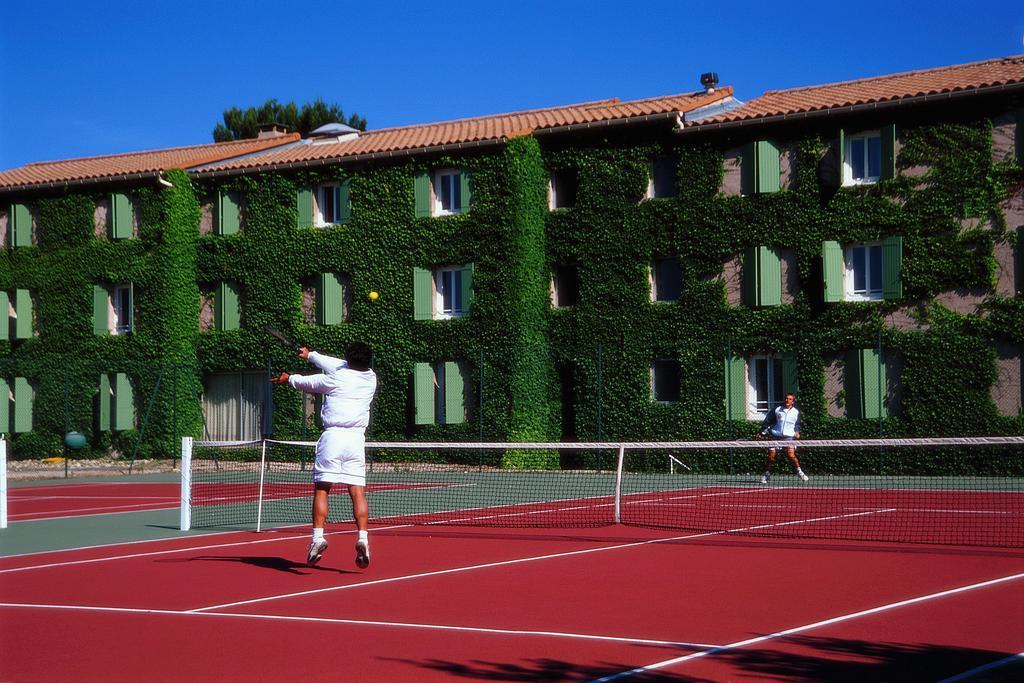 Logis Hotel Restaurant Uzes Pont Du Gard Bagian luar foto